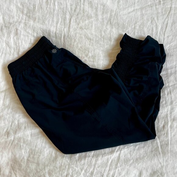 Athleta Attitude Ruched Leg Black Pants Pull On Jogger Size 2 - Picture 4 of 7